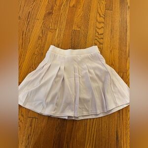 Elegant White Pleated Skirt